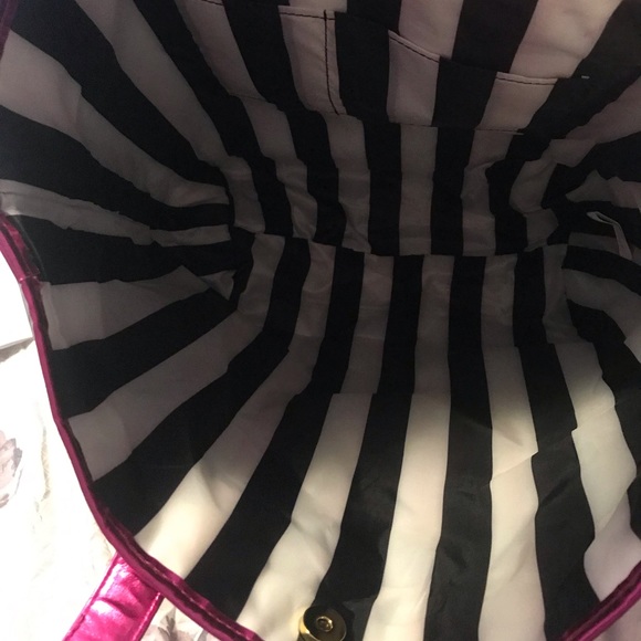 Juicy Couture Tote - Picture 3 of 3